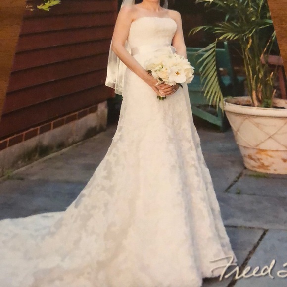 Maggie Sottero Wedding Dress - Picture 2 of 8